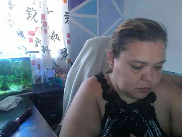 beautifulchubbyqueen webcam