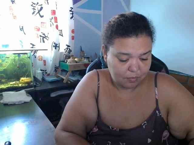 beautifulchubbyqueen webcam