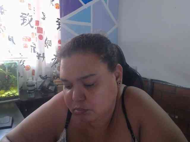 beautifulchubbyqueen webcam