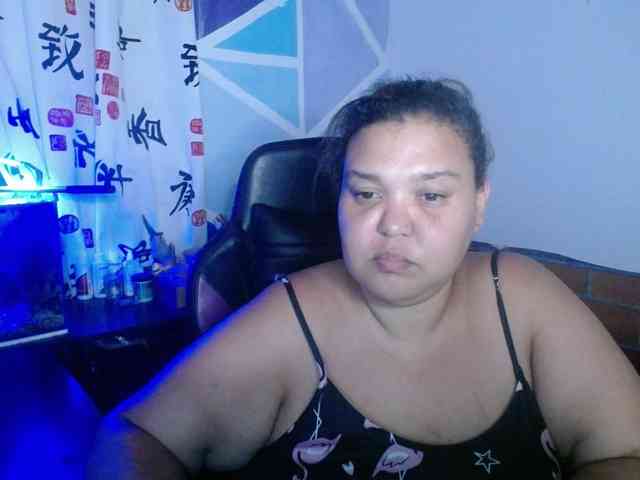 beautifulchubbyqueen webcam