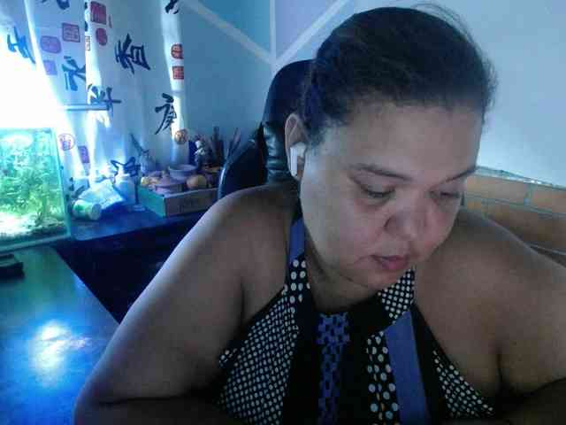 beautifulchubbyqueen webcam