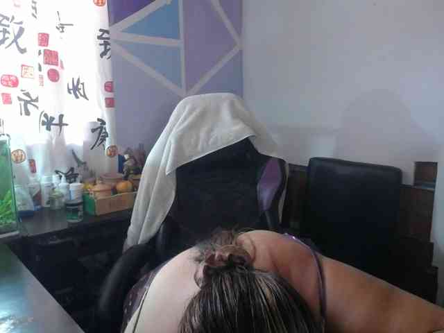 beautifulchubbyqueen webcam