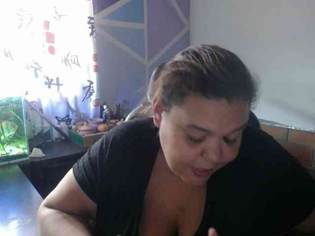 beautifulchubbyqueen webcam
