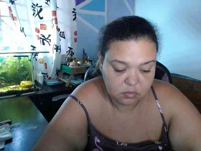 beautifulchubbyqueen webcam