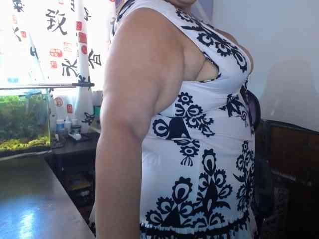 beautifulchubbyqueen webcam