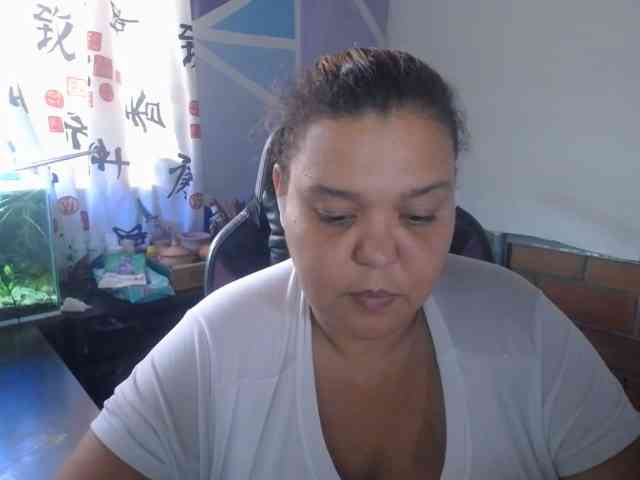 beautifulchubbyqueen webcam