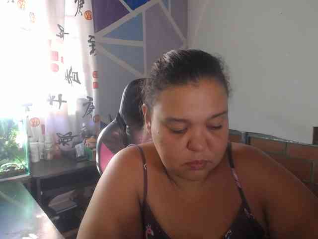 beautifulchubbyqueen webcam