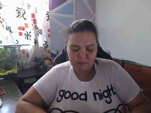 beautifulchubbyqueen webcam