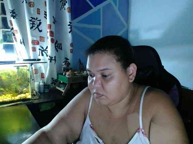 beautifulchubbyqueen webcam