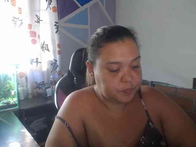 beautifulchubbyqueen webcam