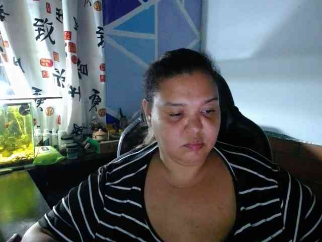 beautifulchubbyqueen webcam