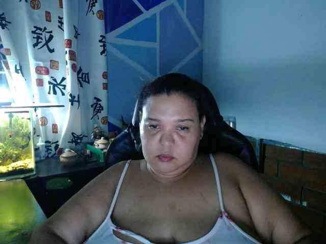 beautifulchubbyqueen webcam