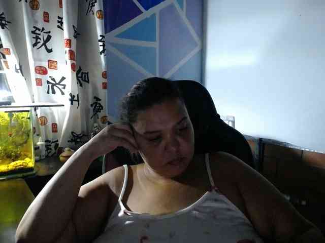 beautifulchubbyqueen webcam