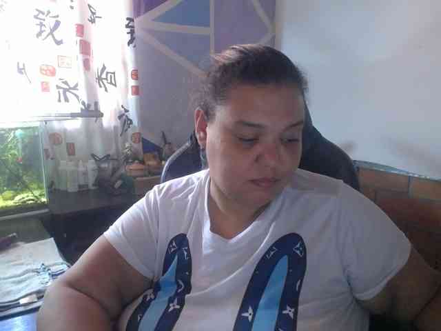 beautifulchubbyqueen webcam