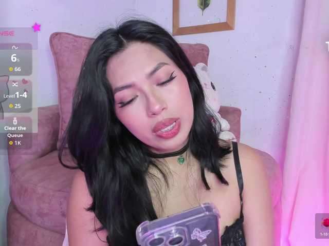Rosielee live cam on BongaCams