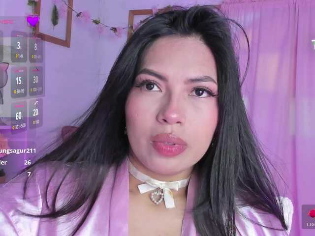 Rosielee live webcam show