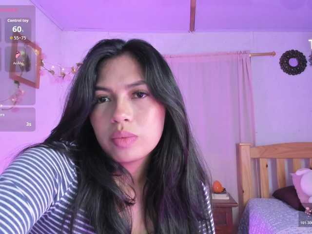 Rosielee live cam on BongaCams