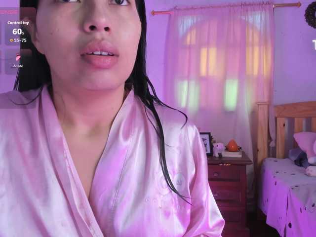 Rosielee live cam on BongaCams