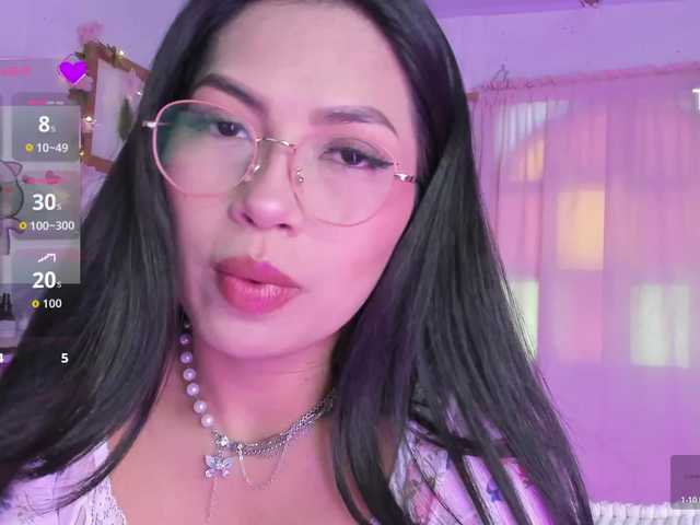 Rosielee live webcam show