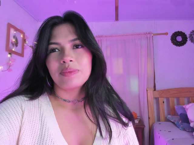 Rosielee live cam on BongaCams