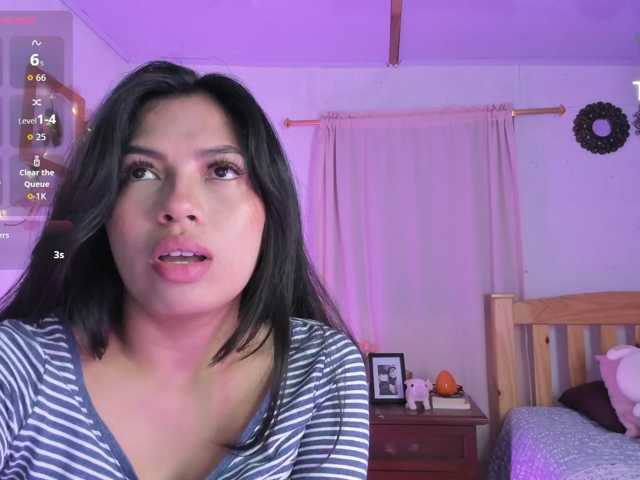 Rosielee live cam on BongaCams