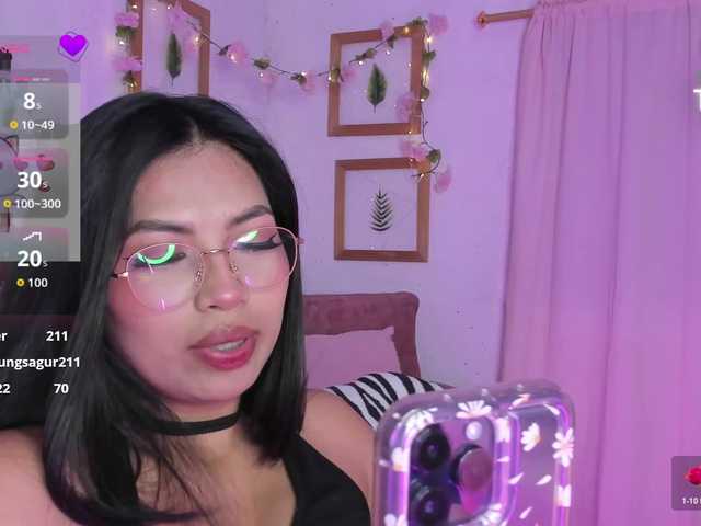 Rosielee live cam on BongaCams