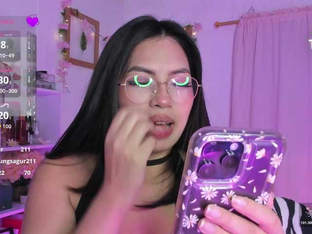 Rosielee live cam on BongaCams