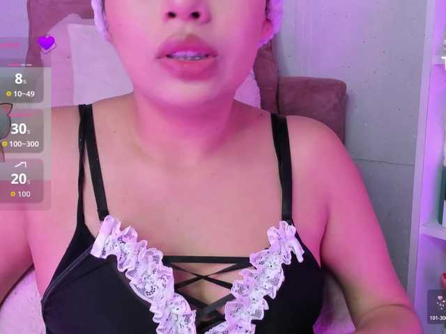 Rosielee live cam on BongaCams