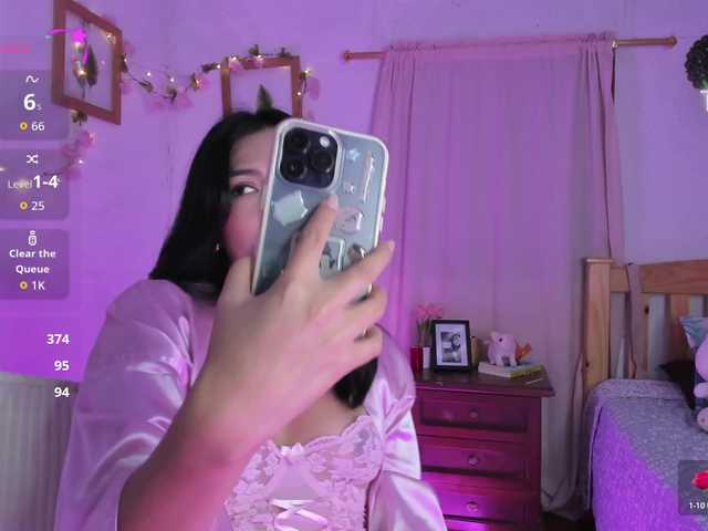 Rosielee live cam on BongaCams