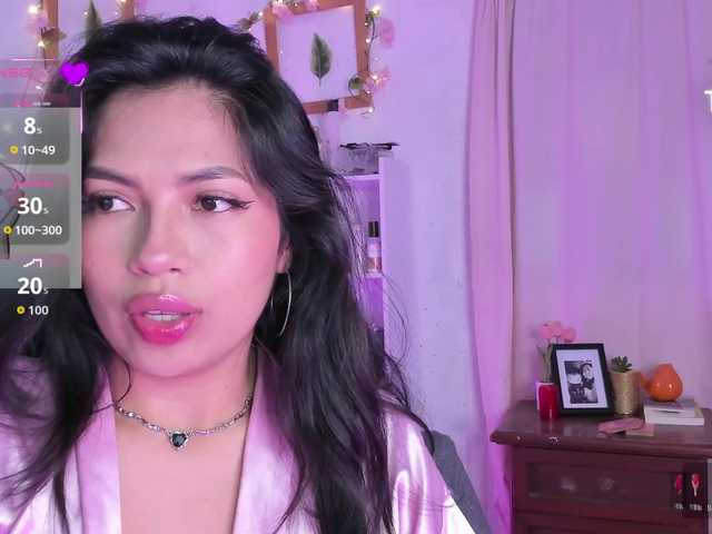Rosielee live cam on BongaCams