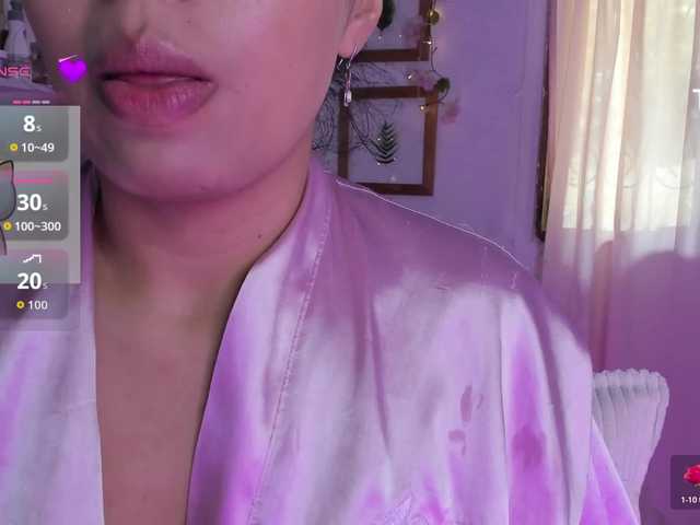 Rosielee live cam on BongaCams