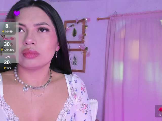 Rosielee live cam on BongaCams