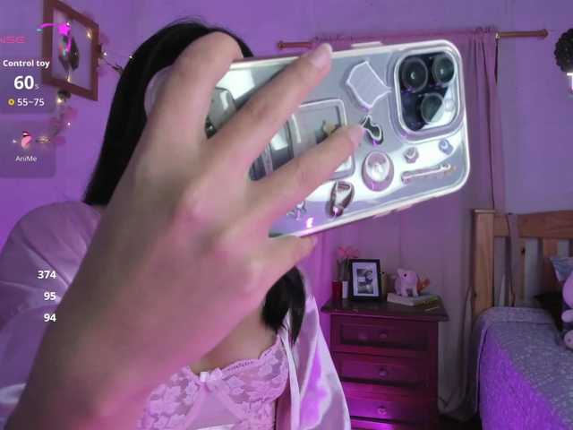Rosielee live cam on BongaCams