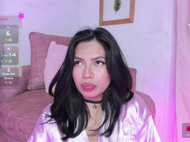 Rosielee live cam on BongaCams