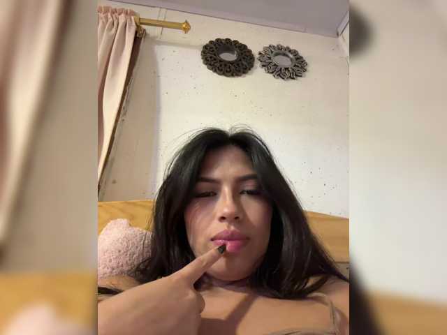 Rosielee live cam on BongaCams
