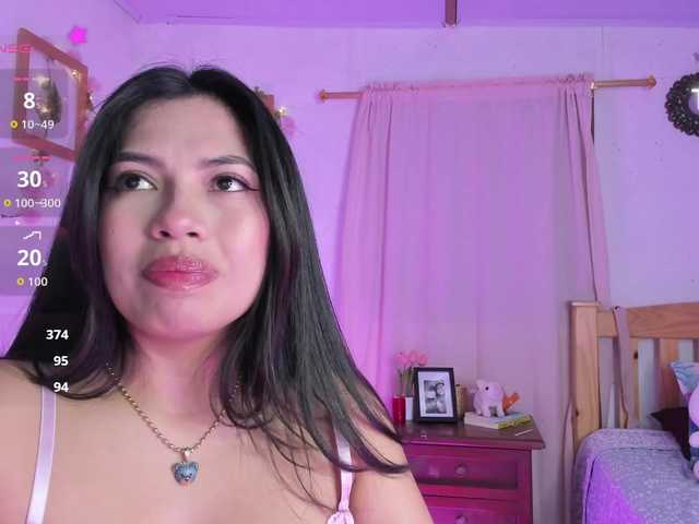Rosielee live cam on BongaCams