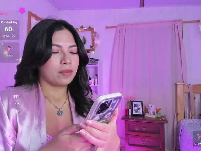 Rosielee live cam on BongaCams
