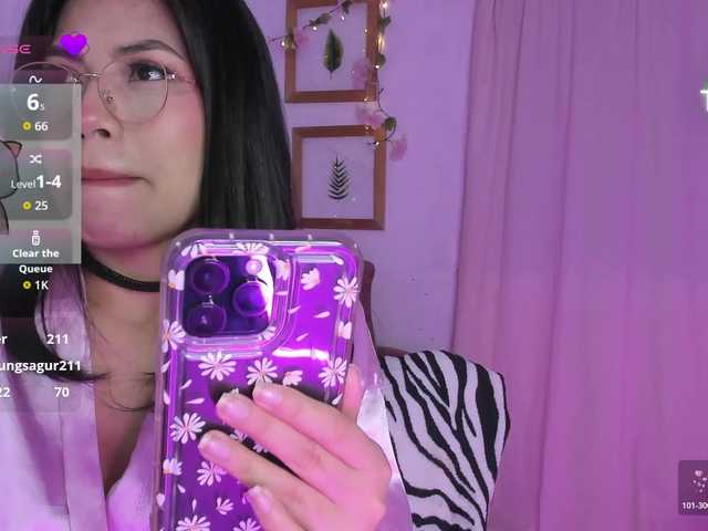 Rosielee live cam on BongaCams
