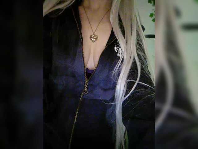 Kuca's BongaCams show and profile