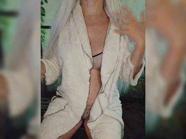 Kuca - Girl 