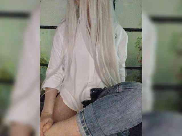 Kuca - Girl 