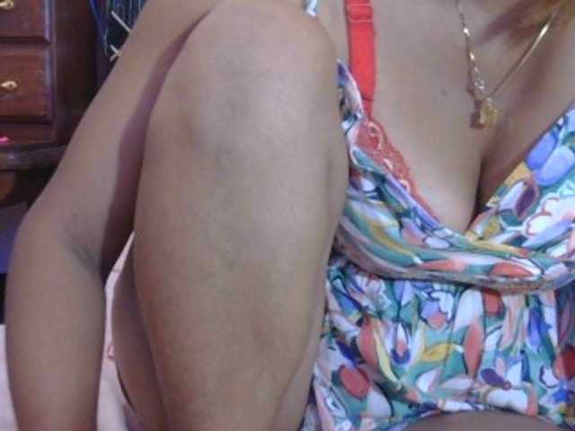 Mielly live cam on BongaCams