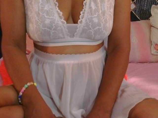 Mielly live cam preview