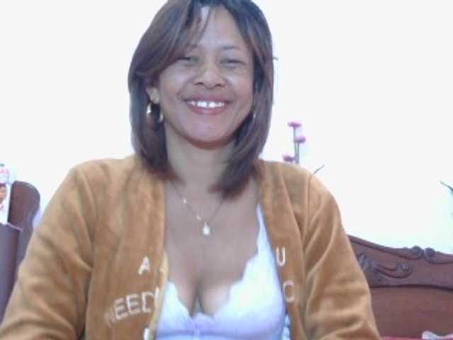 Mielly live cam on BongaCams