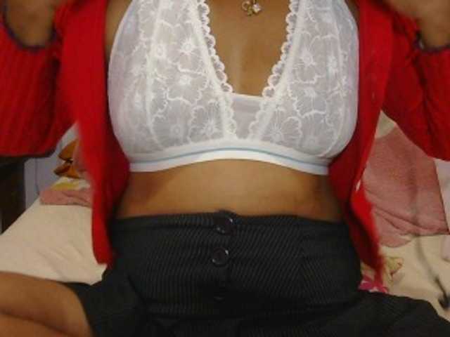 Mielly live webcam show