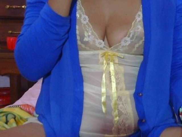 Mielly live cam preview