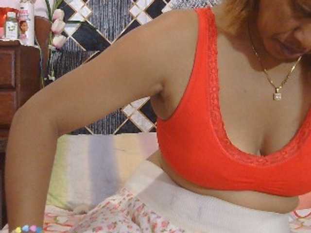 Mielly, en directo ahora en BongaCams