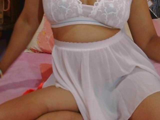 Mielly live cam preview