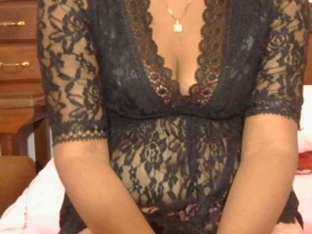 Mielly live cam on BongaCams