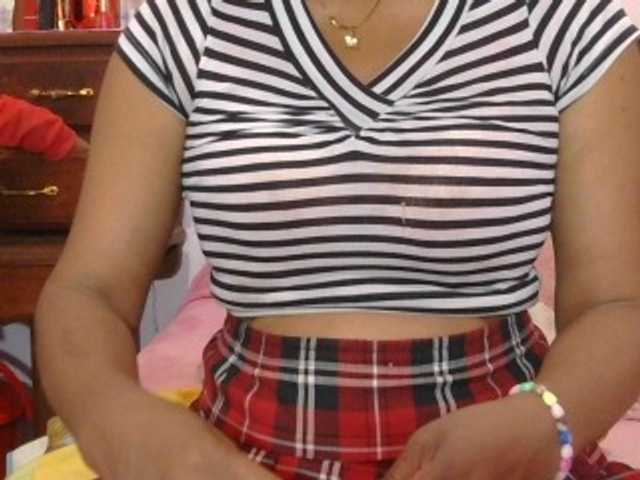 Mielly live cam on BongaCams
